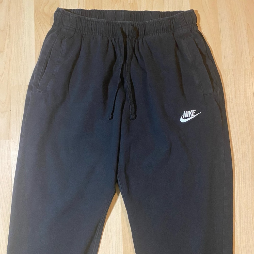 Nike joggers sweatpants